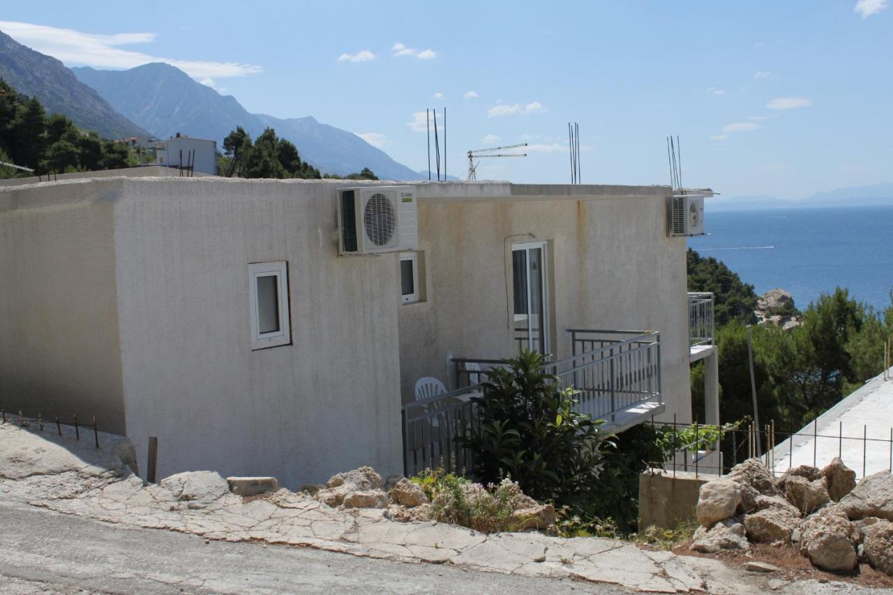 Apartments And Rooms With Parking Space Brela, Makarska - 6895 Exterior photo